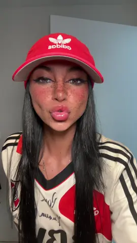 A post by @lurrrrra on TikTok caption: sakaloooooo