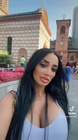 A post by @ana_darius18 on TikTok caption: #AnaDarius♾️