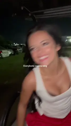 A post by @jessiemurphhh on TikTok caption: I’m that bitch but who the man 