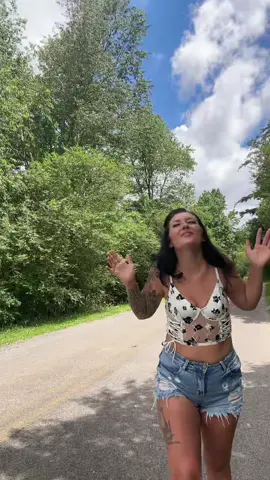 A post by @hailes_88 on TikTok caption: 🤷🏻‍♀️🙊 or what #fyp #outfitideas #tattedgirls #southerngirl #energy 