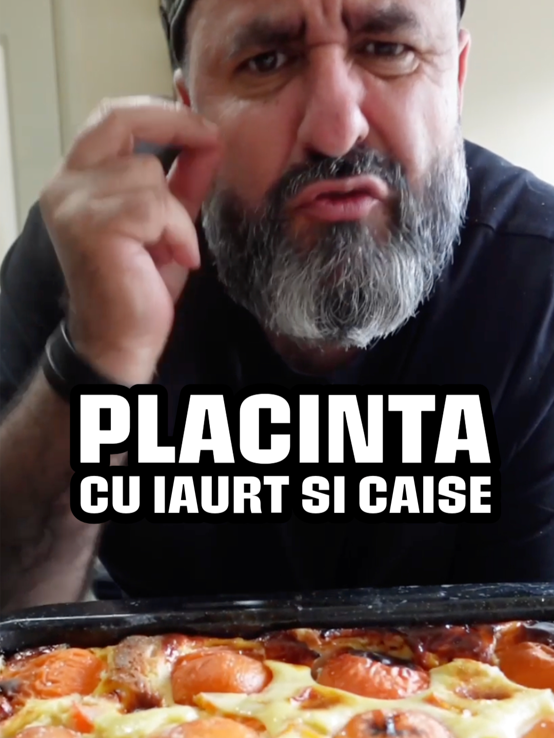 A post by @barbosuoficial on TikTok caption: Placinta cu iaurt si caise #placintacuiaurt #placintacucaise #caise #placintecubranza #iaurt #retete #retetesimple #reteteusoare #barbosu #fyp