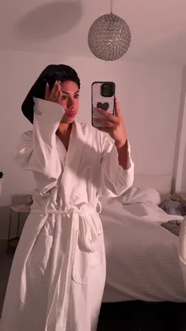 A post by @abigail_schwartz_ on TikTok caption: skincare, pilates, work… repeat  #morningvlog #DayInMyLife #pilateseroutin #skincareroutin #reallifevlog #slowmorning #selfcareroutine #nycmorningroutine #nycmornings #balancedlifestyle #healthyhabits @rhode skin 