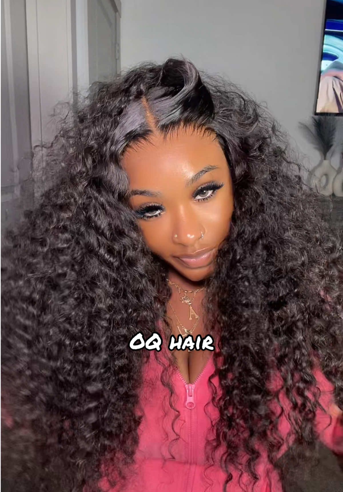 A post by @naaecash3 on TikTok caption: They snapped with this unit 🔥@OQHAIR @oqhairshop #wiginstall #wiginfluencer #oqhair 