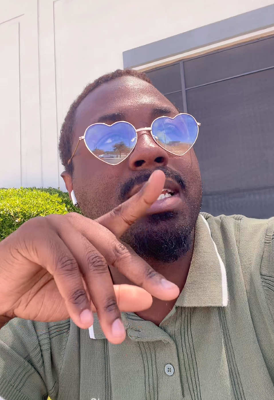 A post by @theobsidianbsupreme on TikTok caption: Fuck Trump!!! #fyp #trending #viral #fucktrump #nokings #pridemonth #gay #stolenland #blackcommunitytiktok #latinostiktok #trumpsupporters 