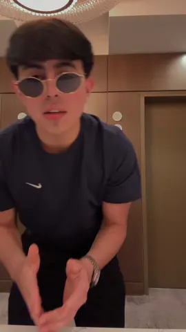 A post by @oscar_maydonnn on TikTok caption: Esperando la indicada🤣