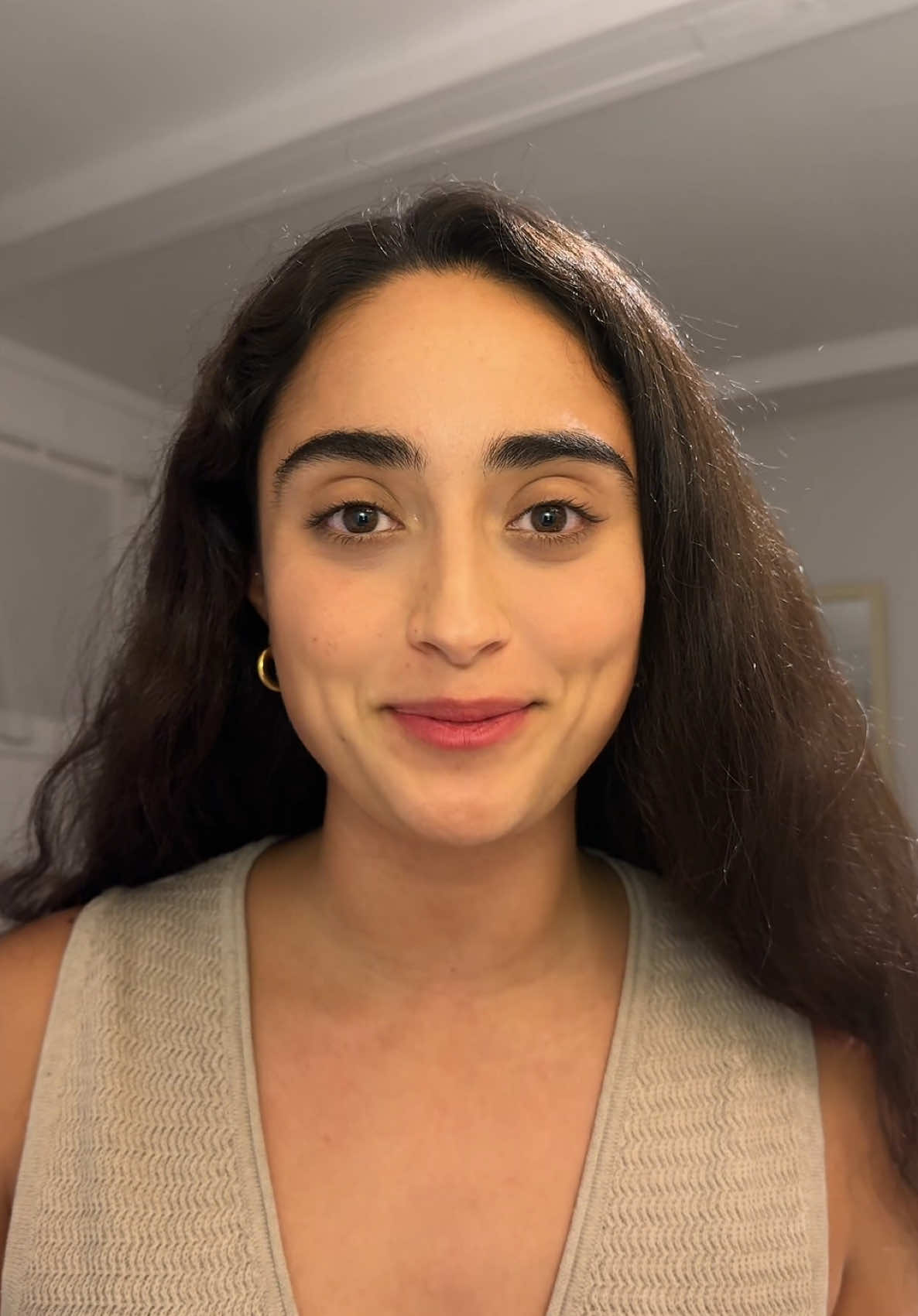 A post by @salmachavana on TikTok caption: Mi experiencia después de estudiar idiomas 18 años #idiomas #poliglota #ingles #clasesdeingles 