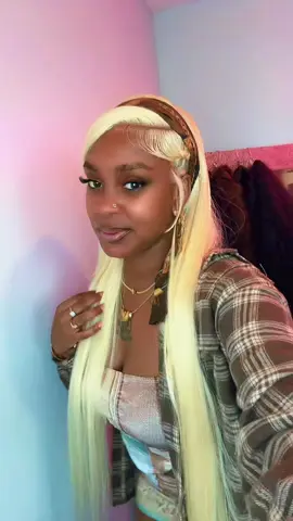 A post by @brownskinmami1 on TikTok caption: idk i been liking blondie life latey 😅😍@Mamushow Hair Fashion #shopvideo #trending #trend #humanwig #613wig 