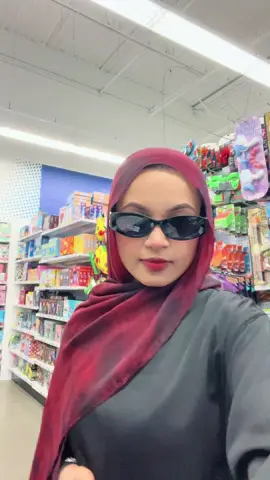 A post by @punamchowdhury623 on TikTok caption: #fyp 