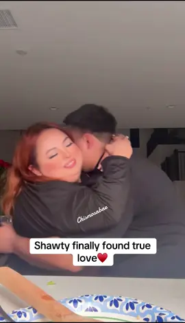 A post by @chismosabae on TikTok caption: Im happy for her! #Love #happy ##shawty #boyfriend #girlfriend #couple #couplegoals #tessa #amanda #meche #wendy #eve #lina #bri #santis #willito #odette #ddg #johnny #kyliejenner #kimkardashian #haileybieber #selenagomez #austinmcbroom #trending #viral #viralsound #parati #fypシ #fypシ゚viral #fyp #shawtybae #chismosabae #OOTD #makeup #tiktok #fypage #fy #amor #toxica #toxico 