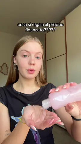 A post by @anastasiia_khavy on TikTok caption: consigliatemi qualcosa nei commenti 🥲