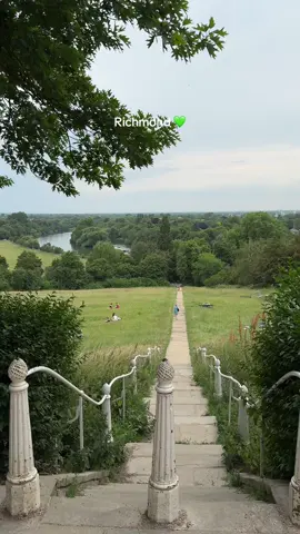 A post by @itssolondon on TikTok caption: Richmond, London 💚