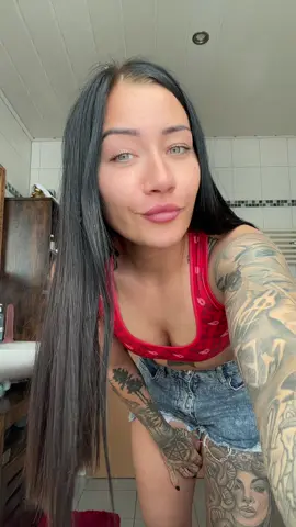 A post by @bellagermany on TikTok caption: Mehr auf Instagram 😁😁😁