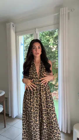 A post by @fleuretcompagnie7 on TikTok caption: Vous en faites pas on a du stock 🫠