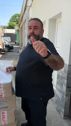 A post by @barbosuoficial on TikTok caption: Un nou parteneriat #retete #zacusca #hustiuliuc #barbosu #fyp 