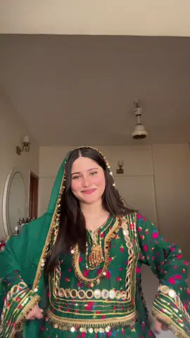 A post by @kubrakhan665 on TikTok caption: 🫀#kubrakhan665 