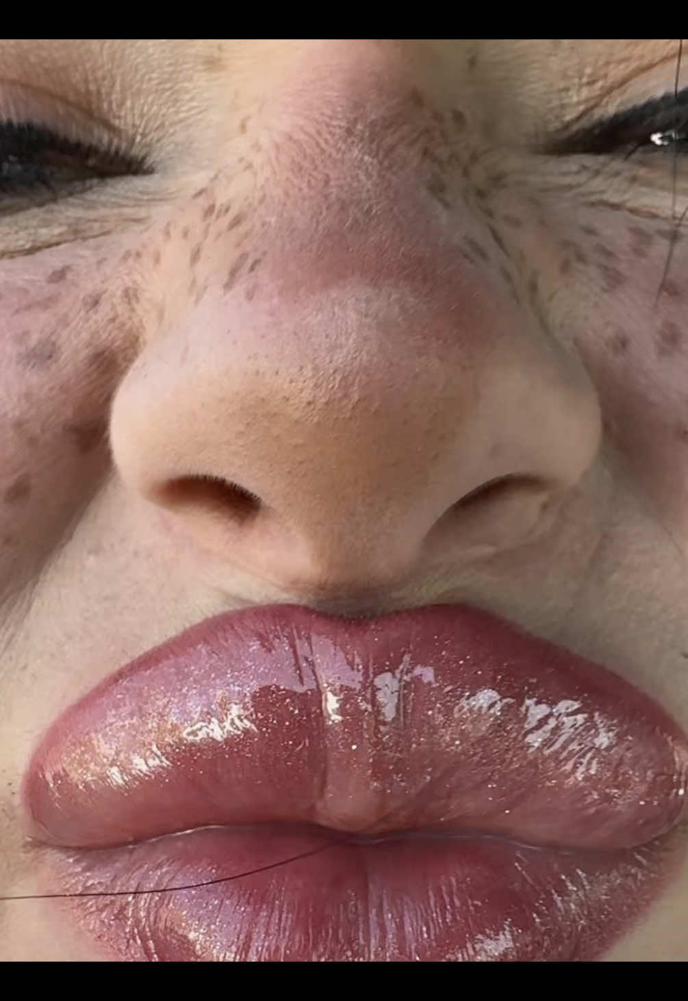 A post by @zusjeofficial on TikTok caption: 💗🫵🏼