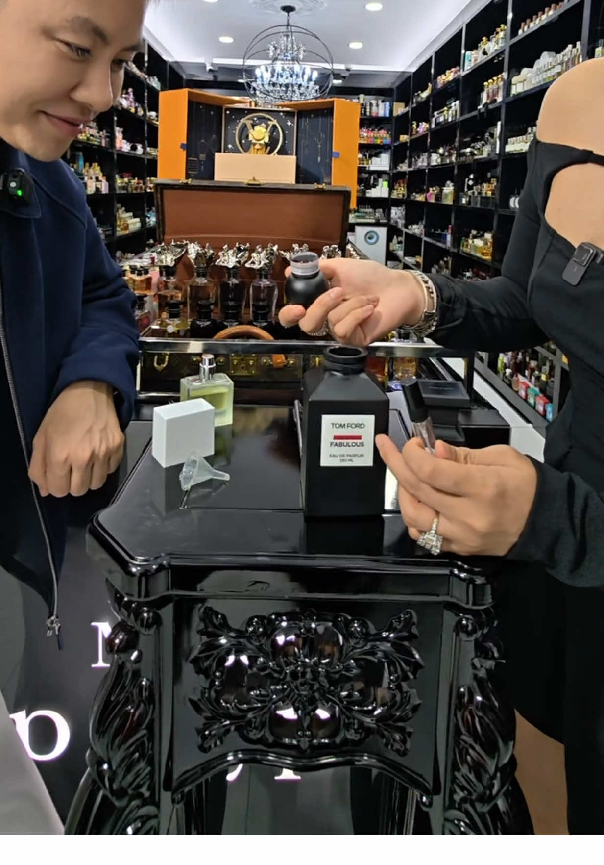 A post by @win.william_official on TikTok caption: จะเป็นยังไงไปดู @SpSaypan @WiNDSCENT 
