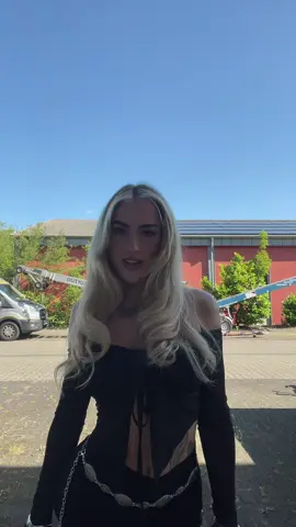 A post by @ramona_jst on TikTok caption: #fyp #fürdich #techno 