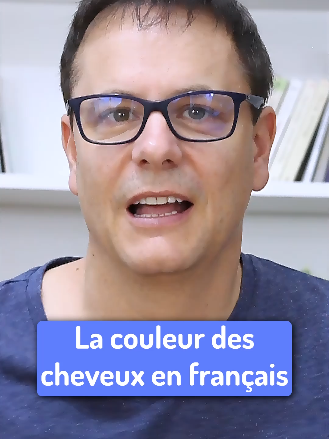 A post by @francaisavecpierre on TikTok caption: Et de quelle couleur sont tes cheveux ? 😃 📚 Envie de progresser en français ? Découvre deux cours gratuits sur notre site : https://www.francaisavecpierre.com/  #francaisavecpierre #francais #learnfrench #vocabulaire #fle