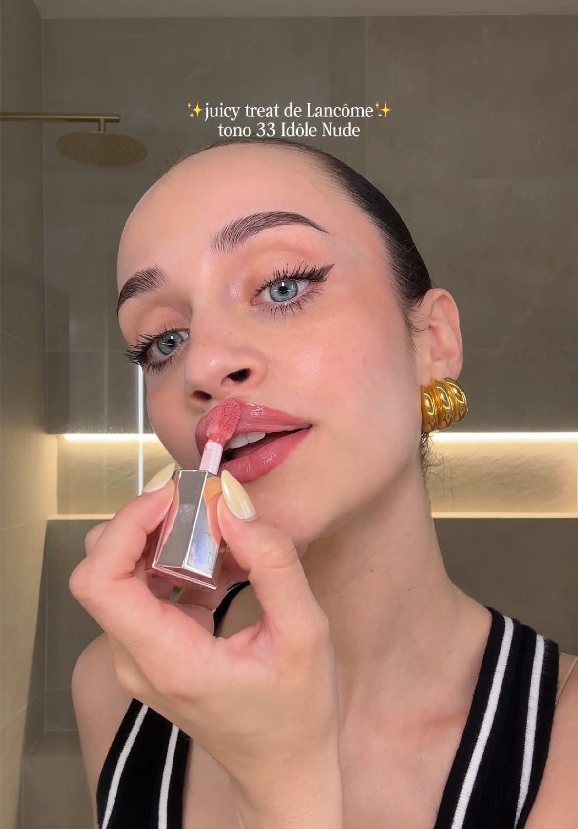 A post by @aliciarev on TikTok caption: PubIi. new lip combo alert💖 Lip Idôle Juicy Treat & Lip Idôle Liner de @Lancôme en el tono 33 ✨ #lipcombo #makeup #juicytreats 