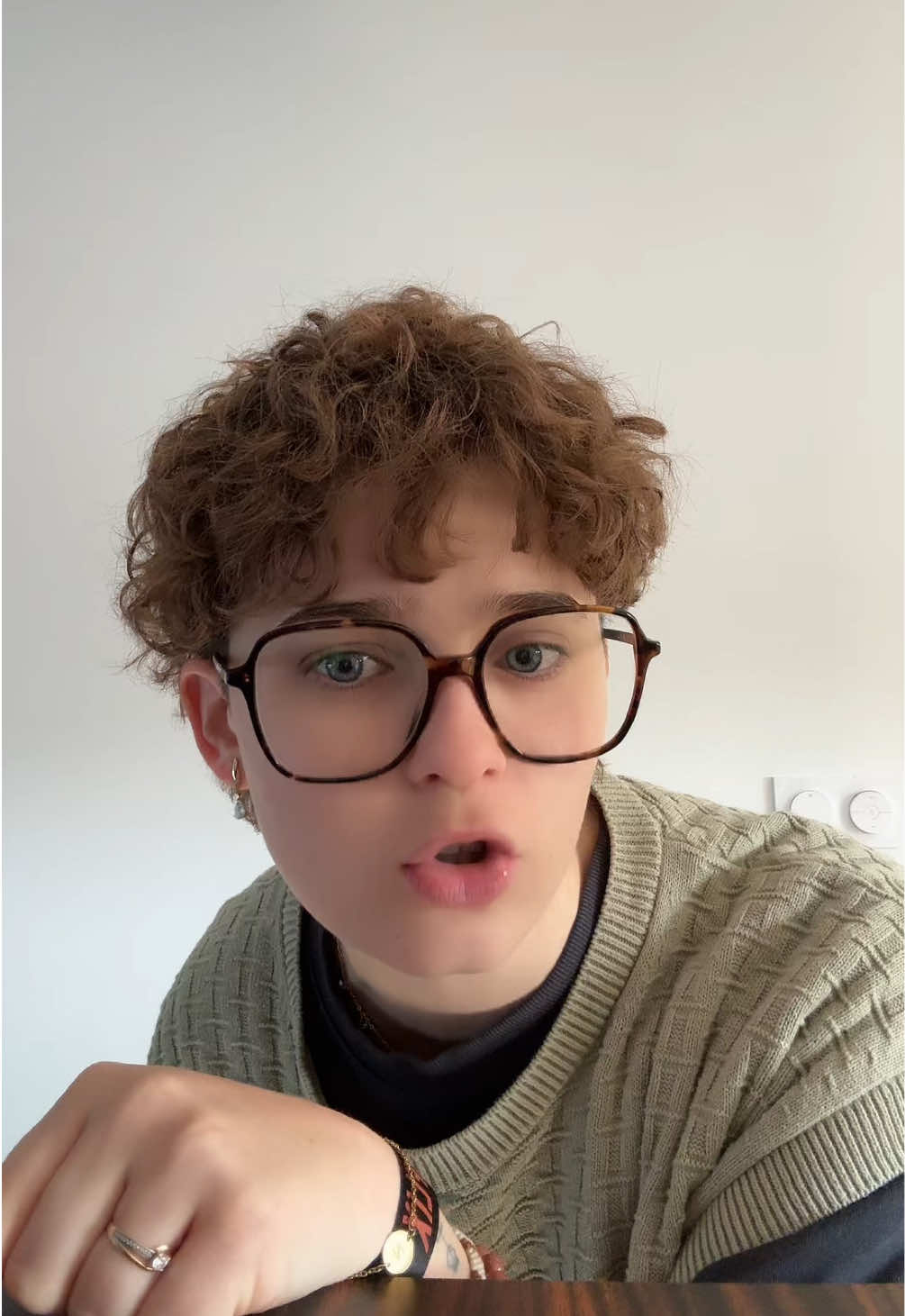 A post by @mariappymealspam on TikTok caption: je suis énervée l’avez vous remarqué ?  #storytime 