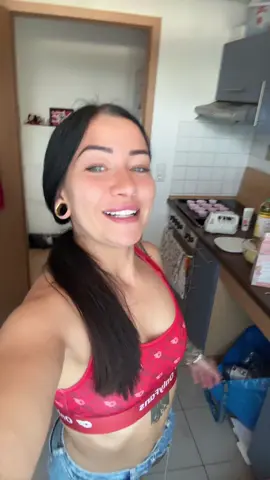 A post by @belladollgermany on TikTok caption: Die sahen optisch nicht so toll aus 🤣 aber sie war stets bemüht