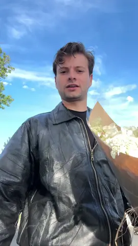 A post by @alberouuuu on TikTok caption: outfit check