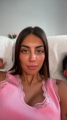 A post by @iammarieta_ on TikTok caption: Teníamos que hacerlo 😂