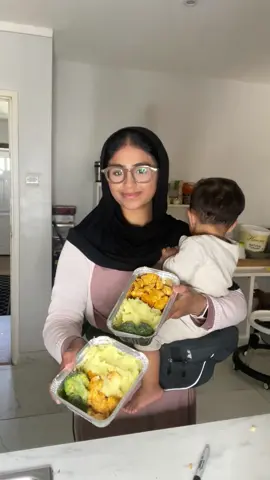 A post by @hijarbie_doll on TikTok caption: Last meal prep or maybe not! Meal prepping is such a life hack we store our meals in foil containers in the freezer and whenever we eat we put it in the oven half an hour before dinner time and it’s ready #mealprep #heathymealprep #mealideas #healthydinner 