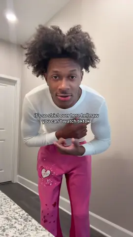 A post by @kendrickthomasjr on TikTok caption: it's too much shi going on baby you might find another 🤣🥷 #foryoupage #goviral 