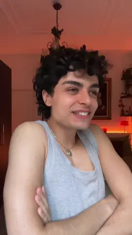 A post by @ionlywearwhiteshoes on TikTok