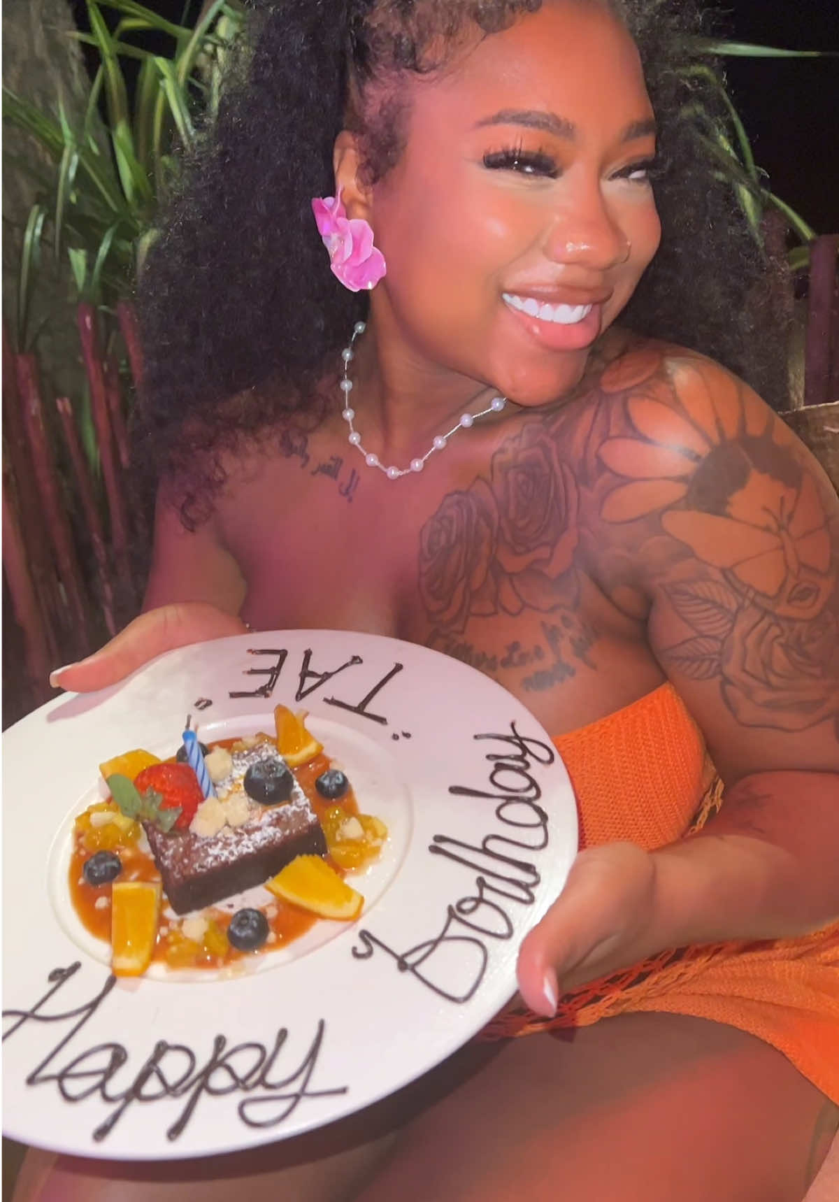 A post by @itsnatiajah on TikTok caption: Just a mini vlog of your faves in Phuket 🫶🏽 #fy #blackgirktiktok #blackgirltravel #phucketthailand #thingstodointhailand #dayinmylifevlog #minivlog 