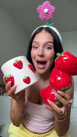 A post by @victoriasamson on TikTok caption: pink girly strawberry lemon @Homesense HAUL🍓🎀🫧🍋 #haul #homesense #homesensehaul #strawberrydecor 