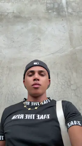 A post by @yefryofficial on TikTok caption: Un greeee un que #estoopp #omargara #unadominicana🇩🇴🇩🇴🇩🇴❤️ #doradateam👑 #sinter #maisinter 