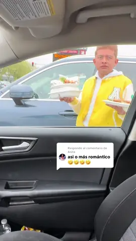 A post by @jonasymikeoficial on TikTok caption: Respuesta a @Anita ser romántico es lo mío 😌 #fyp #foryoupage #fypシ #parati #couple #CoupleGoals #relationship #marriage #marriedlife #love #cooking #foodtiktok #comida #viral #viralvideo #viraltiktok 