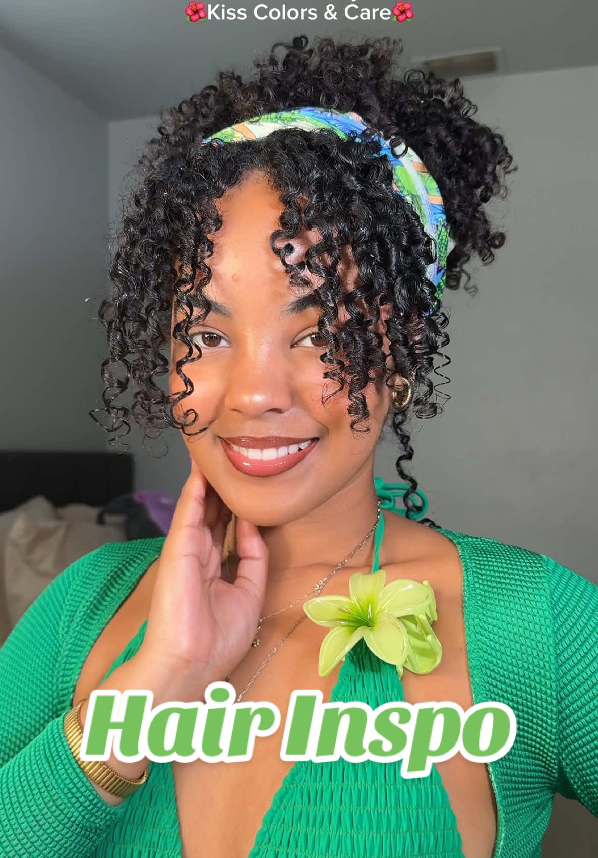 A post by @michixo__ on TikTok caption: Easy curly scarf hairstyles for summer 🌺🌴 with @colorsandcare  ✨(Limited Edition) Culture Collective Designer Scarf: extra long soft satin, reduces breakage & frizz ✨Twist Curl Gel: lightweight, flexible hold, defines & moisturizes ✨Edge Fixer: extreme hold, prevents frizz, no flaking ✨Edge Combrush: multifunctional, soft boar bristles ✨All of these products are available at colorsandcare.com (http://colorsandcare.com/) Have you tried any of these products? 💛 ad #curlygirl #curlyhairstyles #curlyhair #hairstyle #inspiration #kisscolorscarepartner #naturalhair #easyhairstyles #scarfhairstyle #hair #explorepage #curls #Summer #kisscolorsandcare 