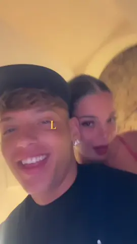 A post by @domenicoespositooo_ on TikTok caption: @Miriam tu sei…🩵