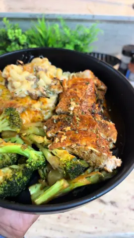 A post by @_asiag on TikTok caption: Comfort meals 🌚 #fypシ #cooking #fypシ゚viral #dinnerideas 