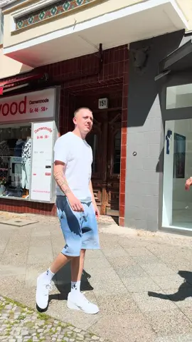 A post by @patrox on TikTok caption: Tag someone who watched Movies but never went to the training 😅 @Aitch 💪 #mrsus #patrox #workout #gym #Fitness #chestday #funny #comedy #fail #fight #stuntman 