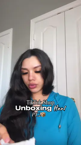 A post by @zastyypearl on TikTok caption: TikTok shop unboxing haul PT.2📦✨ Click the orange link to shop!🛒 #tiktokshopfinds #womenelectricshaver #womencareselfcare 