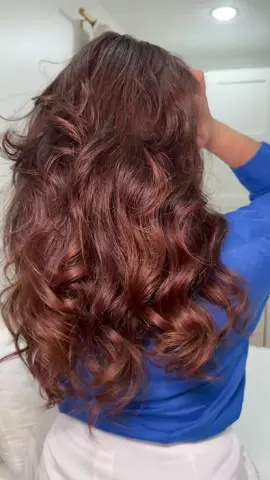 A post by @yelenacapellan_ on TikTok caption: ¿Qué haces tú los días que tienes muchas cosas por hacer pero tu pelo no está en sus mejores condiciones? 🥲  #tymocurlproplus #tymobeauty #curlstymo #tiktokshopnewarrivals #ondas #peinado 