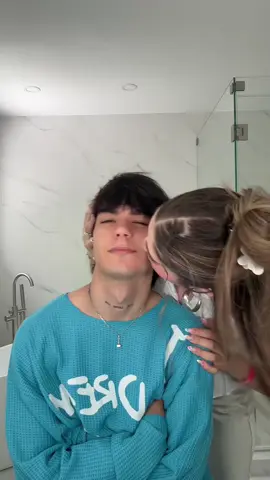 A post by @carlhoos_ on TikTok caption: 🧚 🐍  #carlosalbertofuentes #carlosalberto #carlhoos_ 
