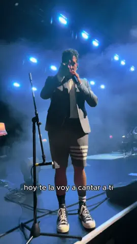 A post by @mauyricky on TikTok caption: a veces los nervios traicionan 😂 #hotelcaracastour 