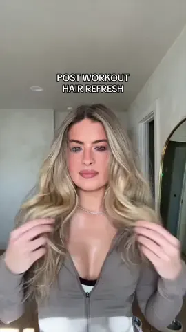 A post by @whitneyysimmons on TikTok caption: HAIR REFRESH using the best of the best @K18 Hair AirWash 😮‍💨 Eliminates odor, non-aerosol, and leaves hair looking clean for up to 3 days?! SHE IS PERFECT! Available at @sephora ✨🧖🏼‍♀️ #k18partner #k18results