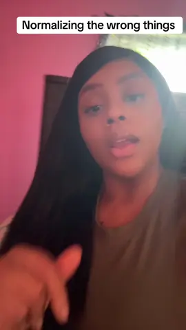 A post by @therealchanelle__ on TikTok caption: #deshaefrost #deshae #clinic 