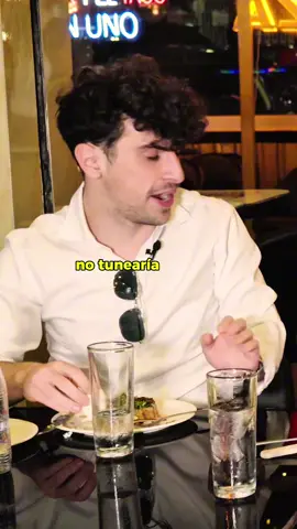 A post by @pardetresmx on TikTok caption: Pal Moshi tunear el coche no es de chavitos bien 😢🚗