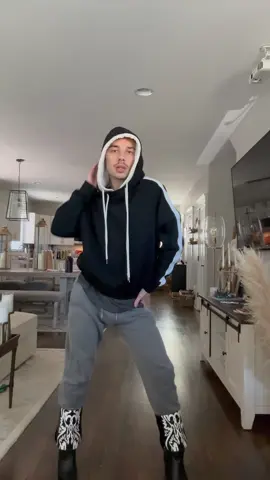 A post by @landonromanoo on TikTok caption: and in that order 