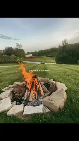 A post by @jorges_fades on TikTok caption: #stitch with @ I love the simple life out in the country—but I also love the hustle of the city. One day, I see myself raising a family with Southern values on some peaceful land... but also giving them the option to chase dreams in the fast-paced city life. At the end of the day, it’s all in God’s hands. If it’s His will, I’ll have it. If not, that’s okay too. 🙏 #CountryLife #CityDreams #SouthernValues #FaithOverEverything #GodsPlan #FutureHome #SimpleLiving #FastLife #CountryBoyWithVision 
