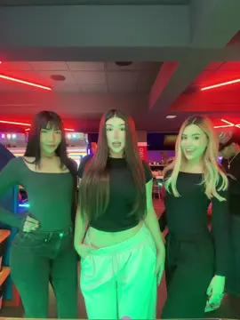 A post by @montpantoja on TikTok caption: Todos los comentarios tendrán like ✨ 3/3 @BRIANDA 💖 @NICOLE AMADO 