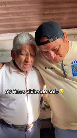 A post by @dalechapi on TikTok caption: 30 Años viviendo solo💔😭 #tristeza #abuelosabandonados #videoviral 